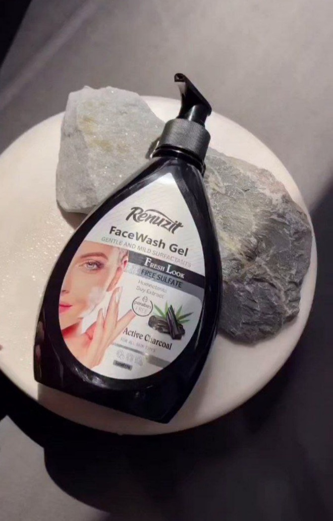 ژل شستشو فیس واش رینوزیت مدل کربن